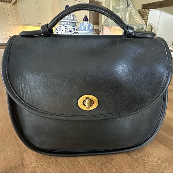 Coach Handbags - 1990’s Rare Vintage Coach Small Plaza Bag Style #9860